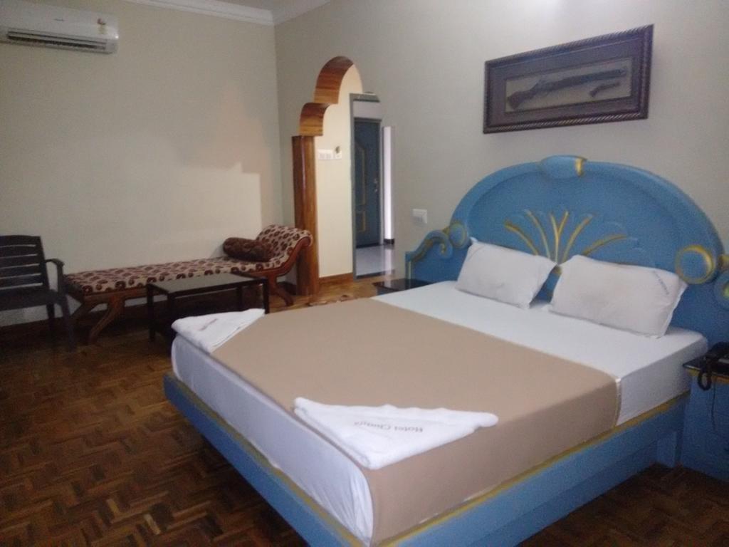 קניאקומרי Hotel Chithra חדר תמונה